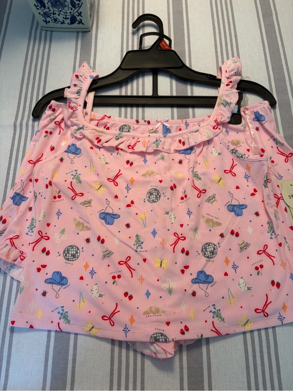 Womans Pink Printed Ruffle pj set
